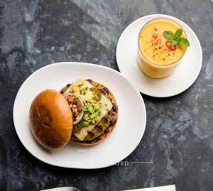 Mexican Cheese Burger + Spicy Mango
