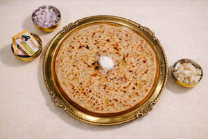 Onion Garlic Paratha With Amul Butter