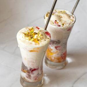 Mixed ice cream falooda