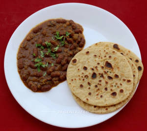 Rajma Masala + Tawa Roti (2 pieces)