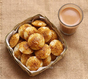 Ghee Podi Idly + Tea
