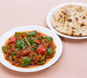 Capsicum Masala + Roti (1 piece)