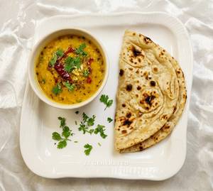 Dal Tarka + Tandoori Roti (1 Piece)
