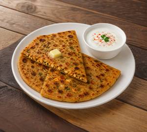 2 Paneer Parantha With Dahi
