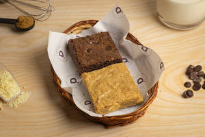 Belgian Chocolate Brownie & White Chocolate Blondie