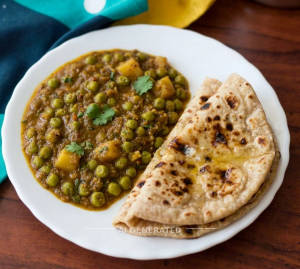 Mattar Masala + Tandoori Butter Roti (2 Pieces)