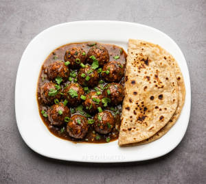 Vge Manchurian + Tawa Roti (2 pieces)