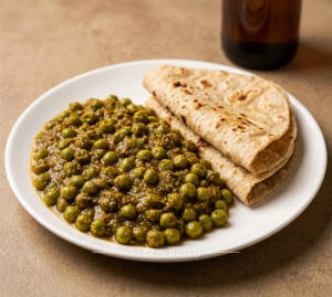 Green Matar Masala + Plain Roti (2 pieces)