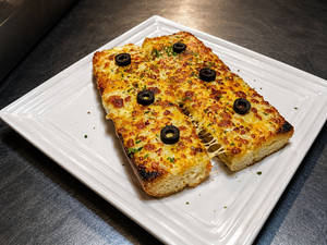 Veggie Cheesy Garlic Bread