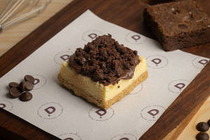 Cheesecake Brownie Crumble