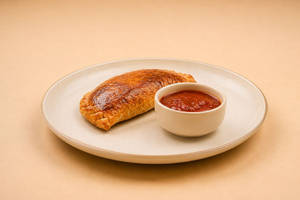 Spicy Veg Calzone Pizza