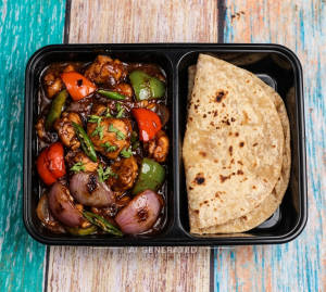 Chicken Chilli. + Tawa Roti (2 pieces)