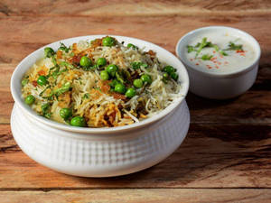 Veg Biryani With Raita