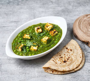 Special Matar Paneer + Plain Taba Roti (4 Pieces)
