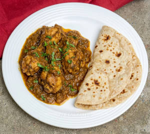 Chicken Curry + Roti (2 pieces)