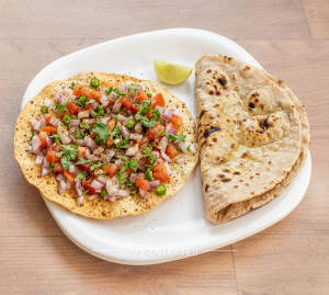 Masala Pappad + Tandoori Roti (1 Piece)