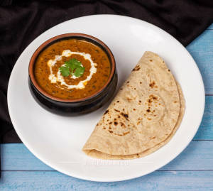 Dal Makhani + Plain Tawa Roti (1 Piece)