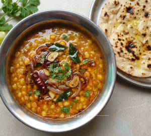 Dal Tadka + Tandoori Roti (1 piece)