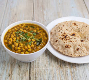 Dal Chana + Tawa Roti (1 piece)