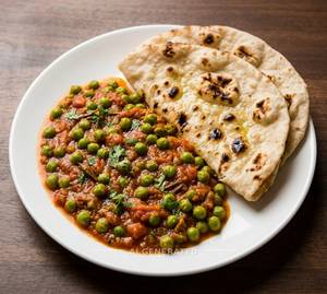 Matar Sabji + Tandoori Roti (2 Pieces)