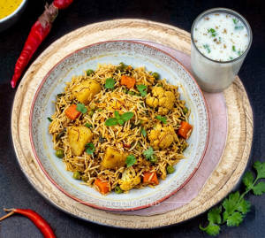 Veg Biryani + Buttermilk [200 ml]