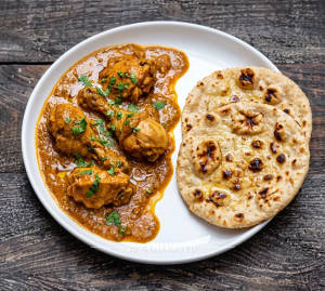 Chicken Curry + Tandoori Roti (2 pieces)