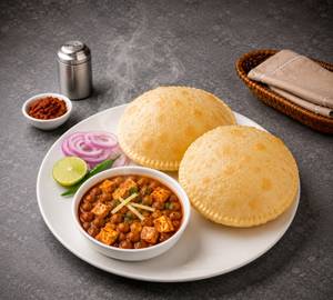 Paneer Chole Bhature