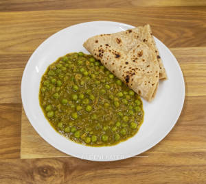 Green Peas Curry + Chapati (2pc)