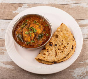 Fish Curry + Tawa Roti (2 pieces)