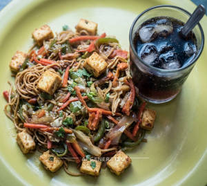 Panner Chowmein + Colddrinks In Glass