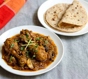 Chicken Chops Curry + Chapathi [1Pcs] (2 pieces)