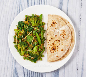 Green Veg (Full) + Roti (2 Pieces)