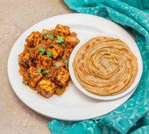 Tawa Tandoori Paneer Masala + Lachha Prantha Wheat [1 Piece]