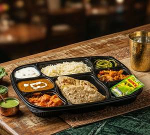 Veg Deluxe Thali