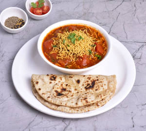 Sev Tomato + Plain Roti (2 pieces)