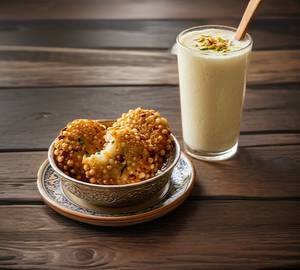 Sabudana Vada 2 Pc + Lassi