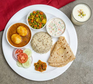 Egg Thali + Lassi