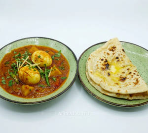 Egg Curry + Butter Roti (1 Piece)