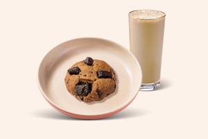 Choice of beverages and choice of cookie