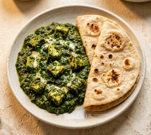 Palak Paneer + Plain Tawa Roti (2 pieces) 
