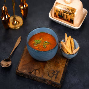 Roasted Tomato & Fresh Basil Soup