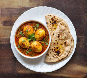 Anda Curry + Plain Tandoori Roti (2 pieces)