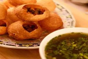 Bharwa Golgappe