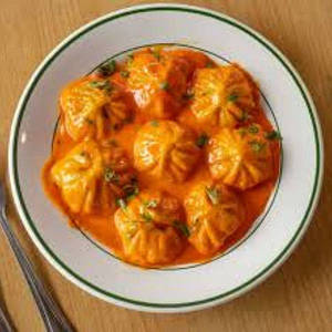 Momos Lababdar Sauce