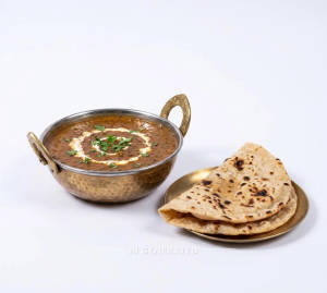 Dal Makhani + Roti Tawa Plain (2 pieces)