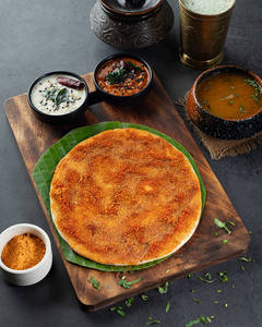 Ghee Podi Onion Uttapam