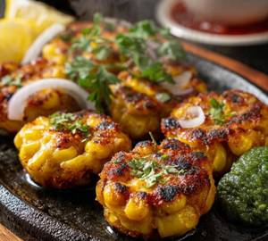 Corn Cheese Fried Momos [6 Pieces]