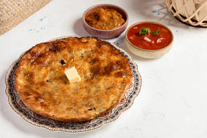 Amritsari Onion Kulcha with Chole