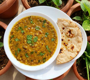 Dal Fry + Tandoori Roti (1 piece)
