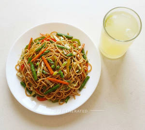 Veg Noodles + Monster Lemon [200 Ml]